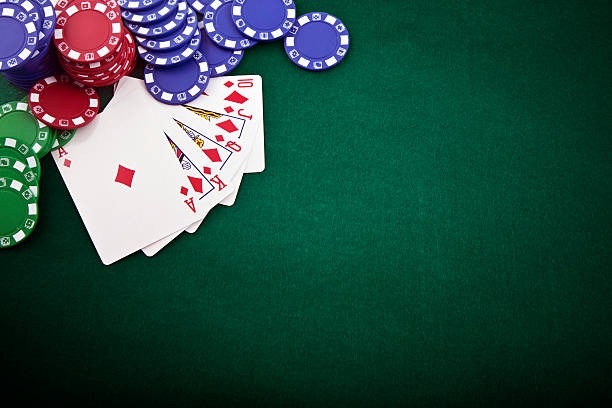 Live blackjack table streaming on mobile phone with volleyball tournament ticker visible